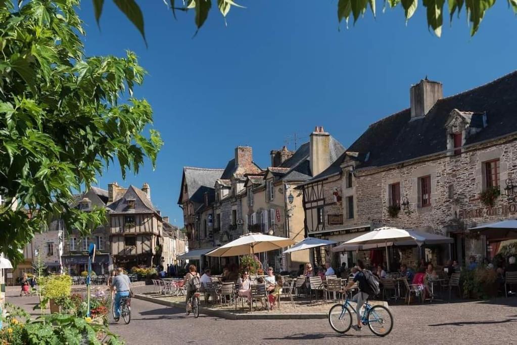 Malestroit Grande Maison De Ville Entre Terre Et Mer מראה חיצוני תמונה